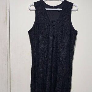 Done By Le Chateau Flower Black in color Size XL